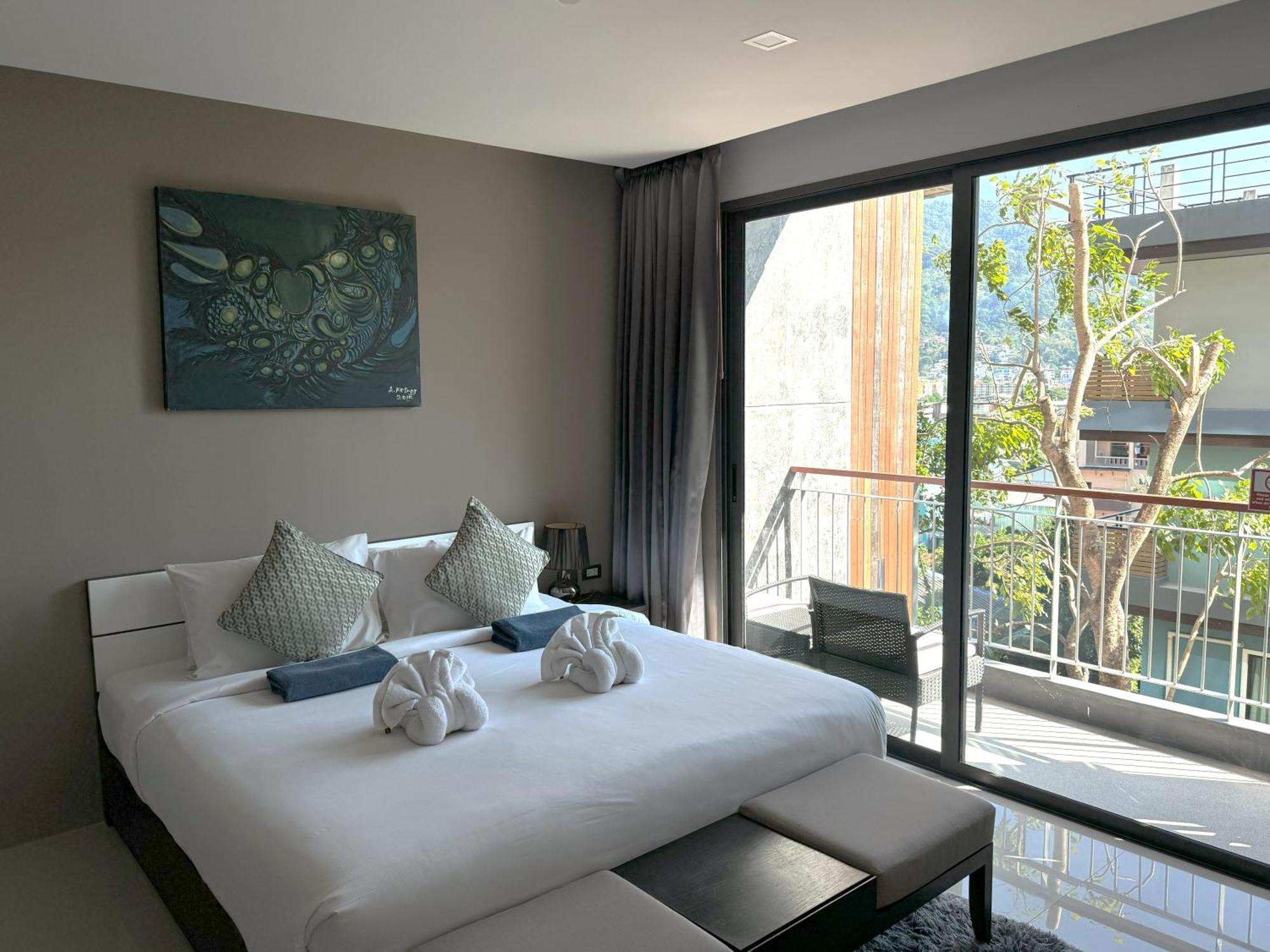 Private Apartment At Emerald Terrace Patong Bagian luar foto