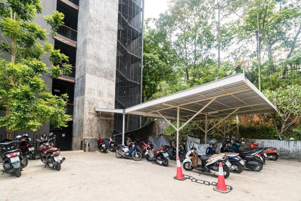 Private Apartment At Emerald Terrace Patong Bagian luar foto