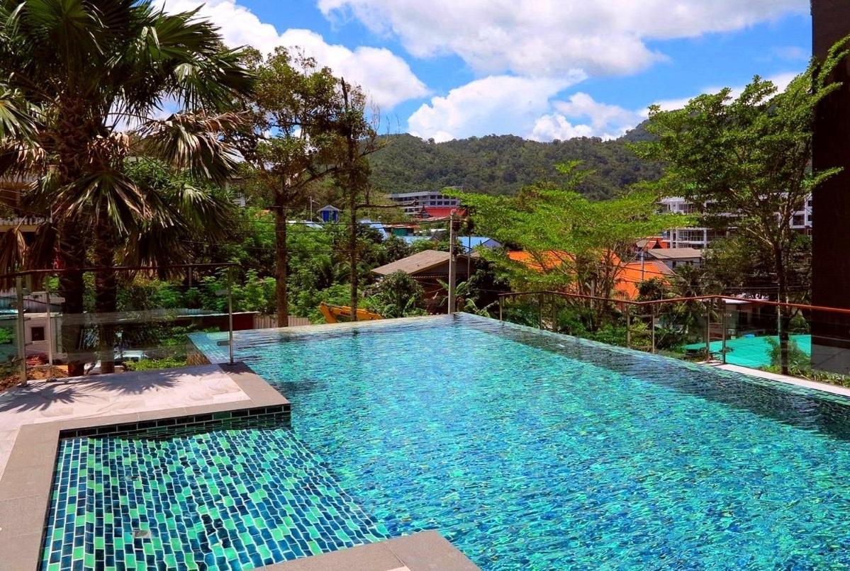 Private Apartment At Emerald Terrace Patong Bagian luar foto