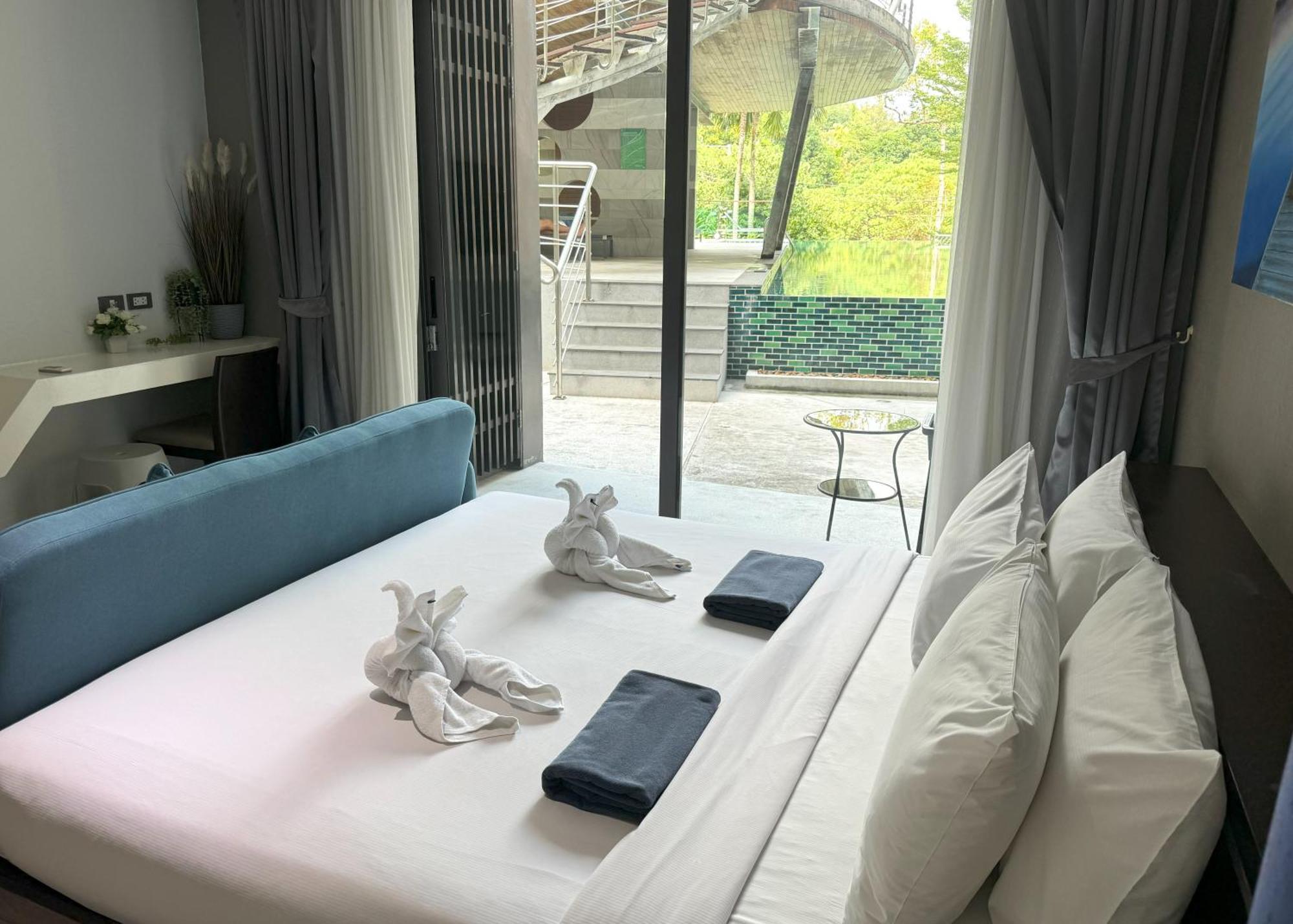 Private Apartment At Emerald Terrace Patong Bagian luar foto