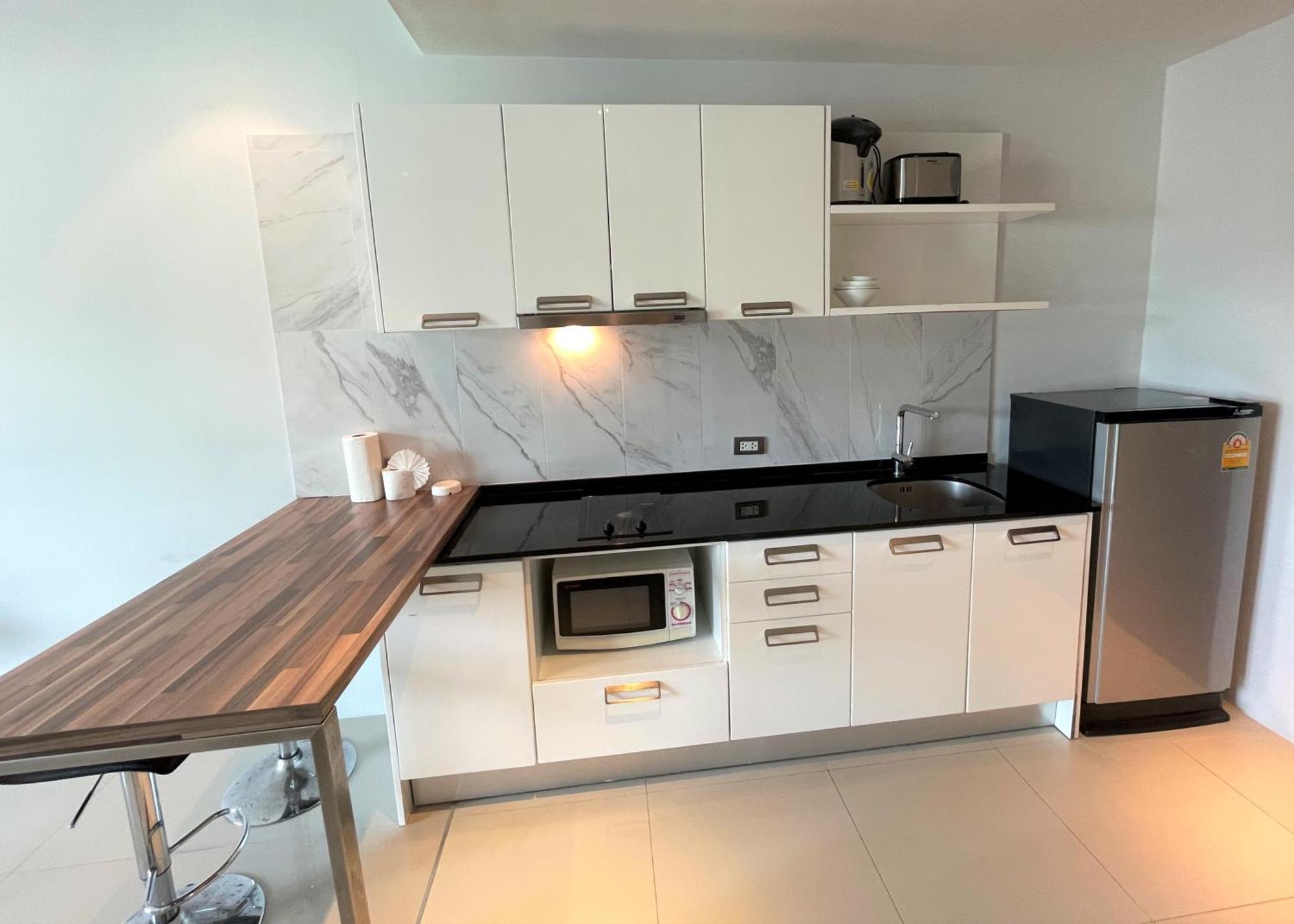 Private Apartment At Emerald Terrace Patong Bagian luar foto