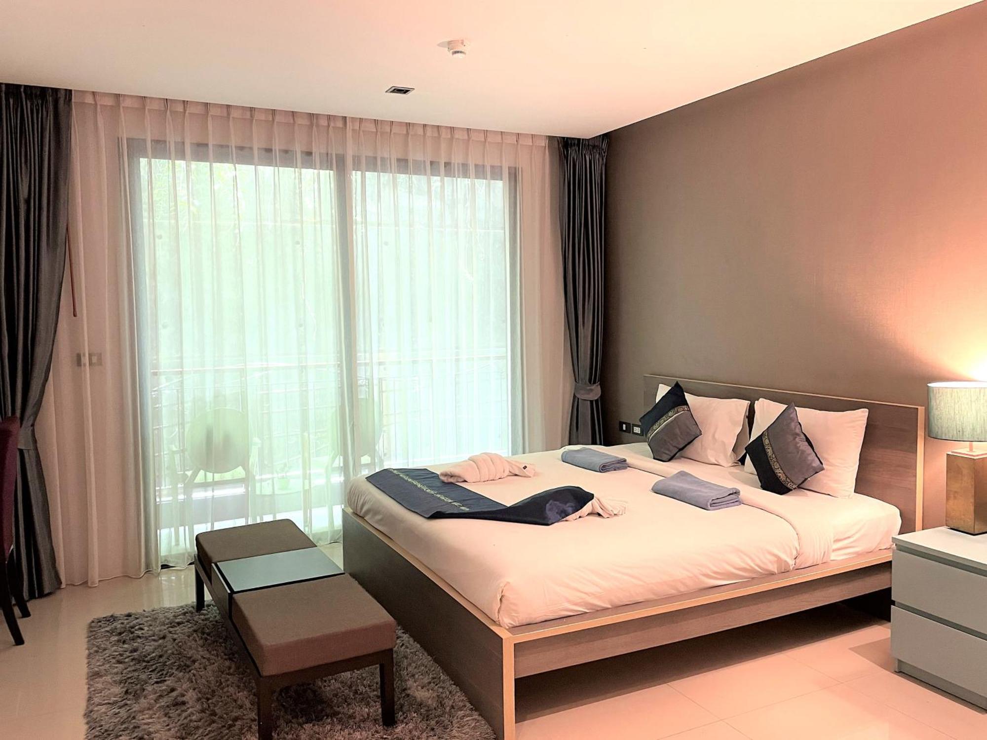 Private Apartment At Emerald Terrace Patong Bagian luar foto